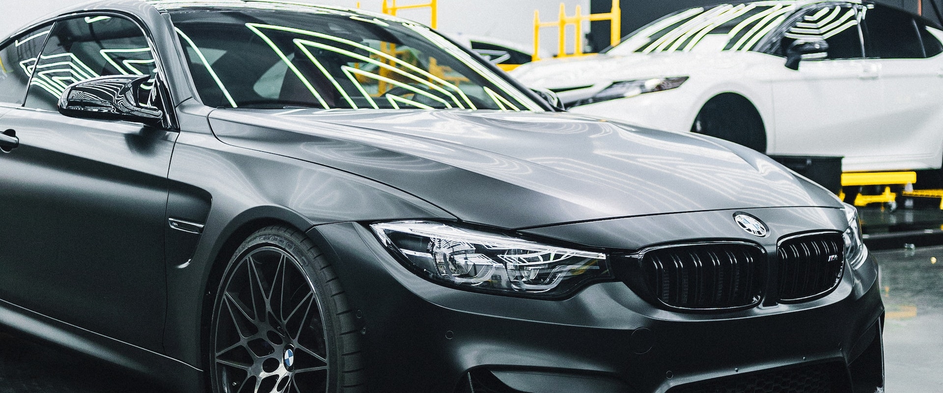 Greening Your Commute: Discover The Benefits Of Electric Car Service In Chicago For Your Transportation Needs