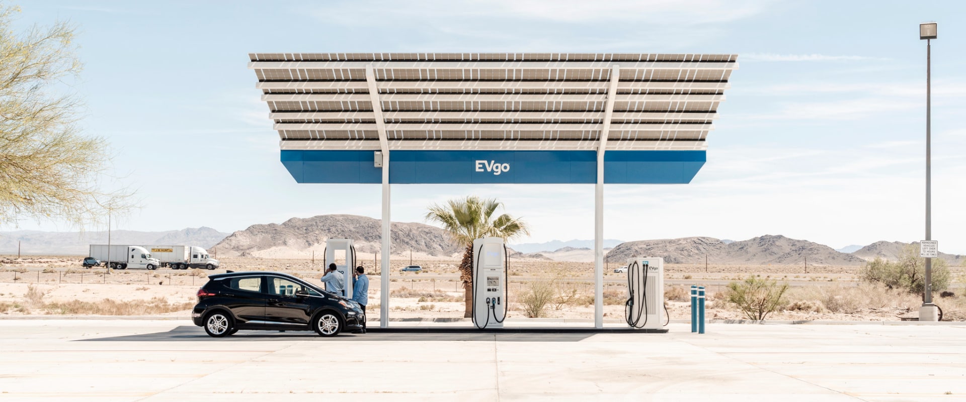 How Long Does It Take to Charge an Electric Vehicle at a Charging Station?